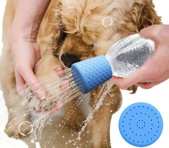 Innovative Silicone Pet Shower Head, Portable Pet Bathing & Outdoor Water Dispenser Accessory, Multifunctional Dog Wash Spray Nozzle, Universal Fit for Standard Plastic Bottles, Pet Grooming & Cleaning Supplies, Ideal for Cam Au bout du Sentier